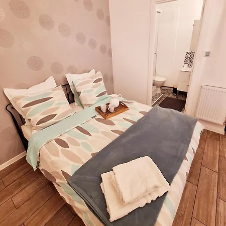 Two Bedrooms Near
